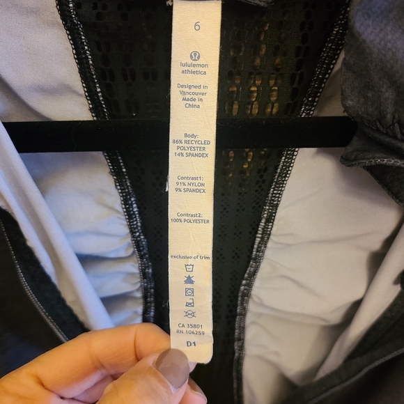 Lululemon Jacket - Picture 4 of 6
